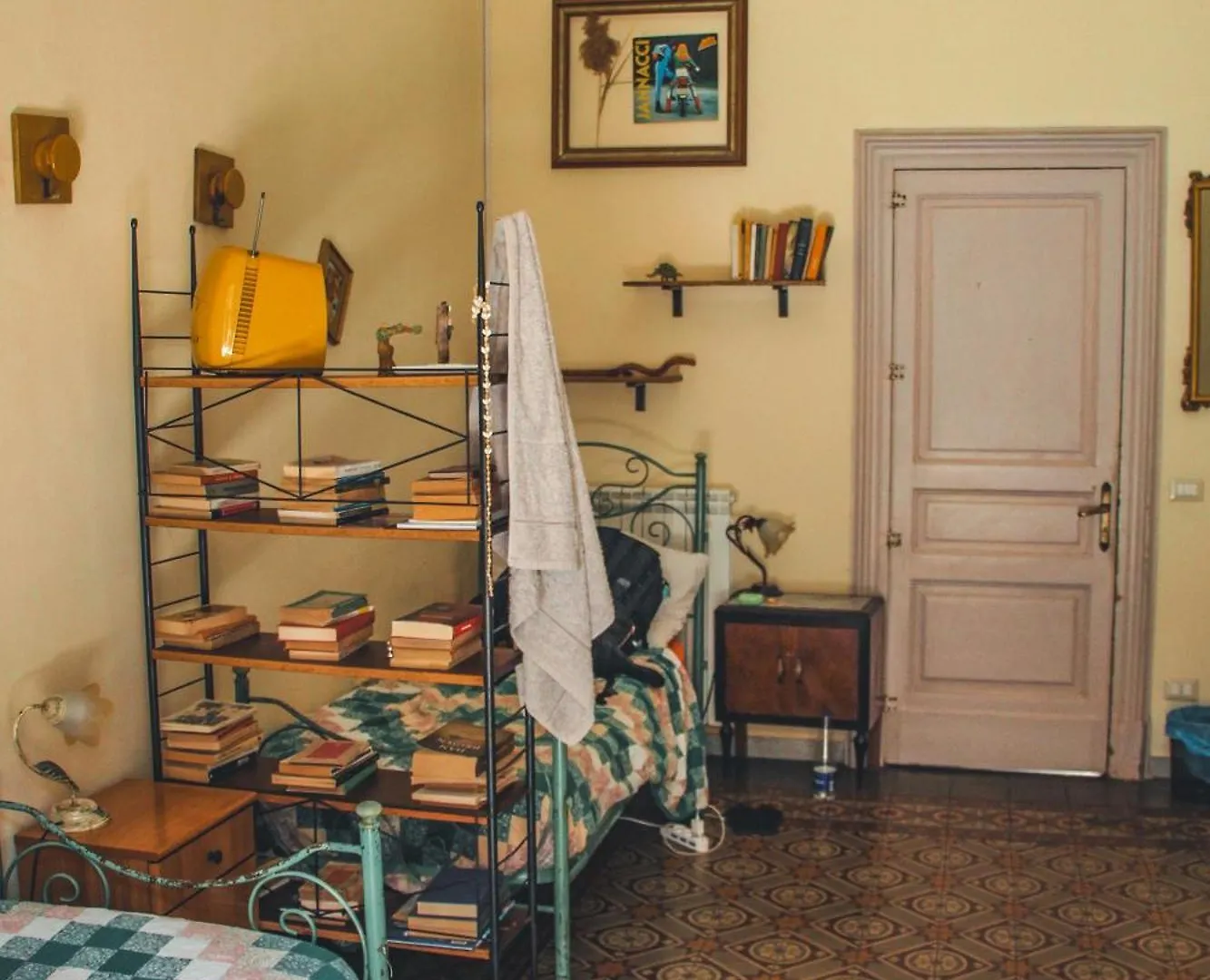 Pensión Casa Verdi - House Of Travelers Catania