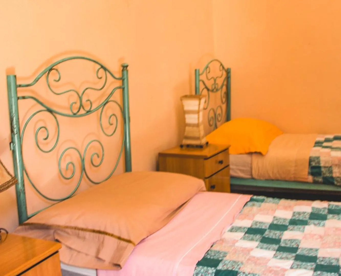 Casa Verdi - House Of Travelers Katánie